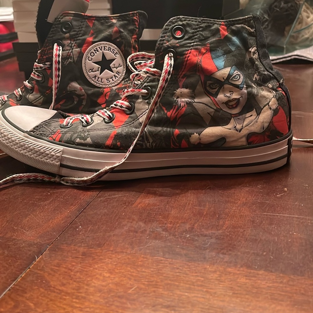 Converse All-Star “Harley Quinn” high tops